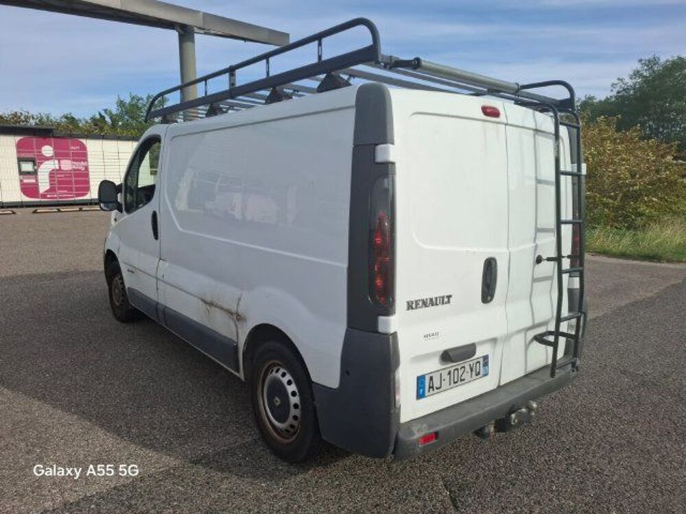 Trafic TRAFIC FGN L1H1 1000 KG 1.9 dCi 80 2004 occasion 69320 Feyzin