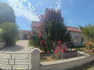 Maison 5 pièces 90 m² · à Saint-Léon-sur-l'Isle · 90 m² · 155 000 €