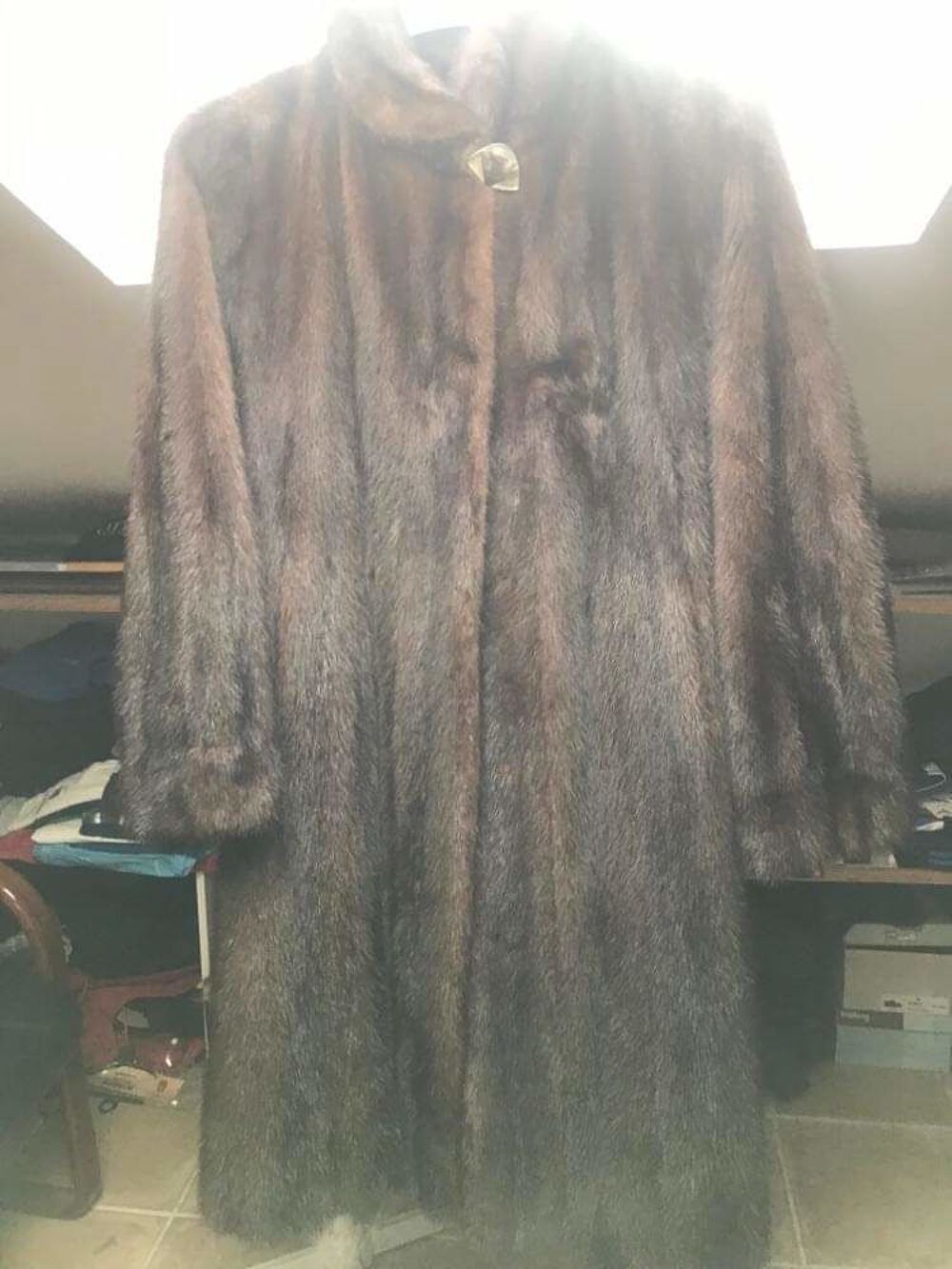 Vison plaine peaux,marron fonc&eacute; bouton en nacre marron, Vêtements