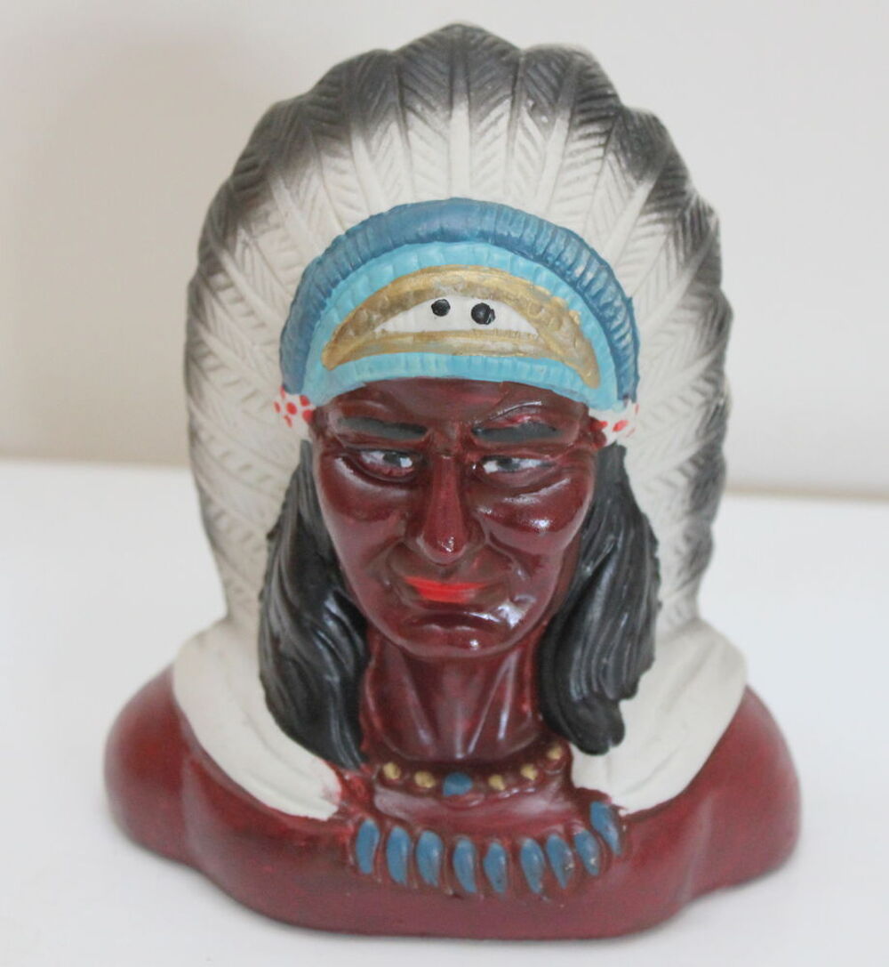 T&ecirc;te de chef indien ancienne en porcelaine peinte &agrave; la main Décoration