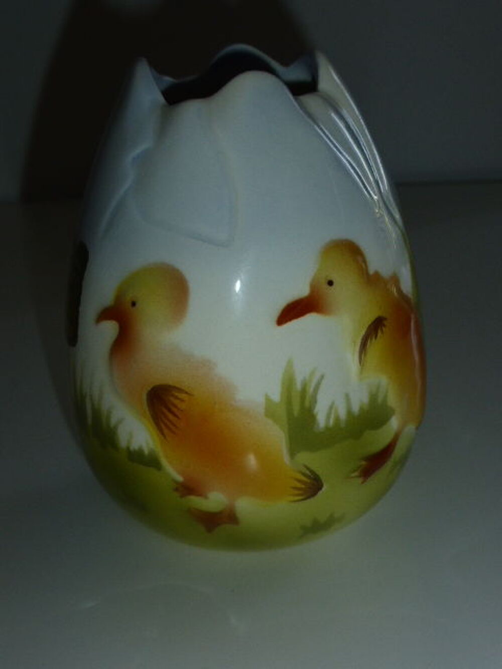 Vase barbotine St Cl&eacute;ment forme oeuf d&eacute;cor canard Décoration