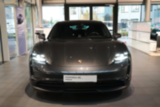 Taycan 476 ch avec batterie performance plus 2022 occasion 59000 Lille