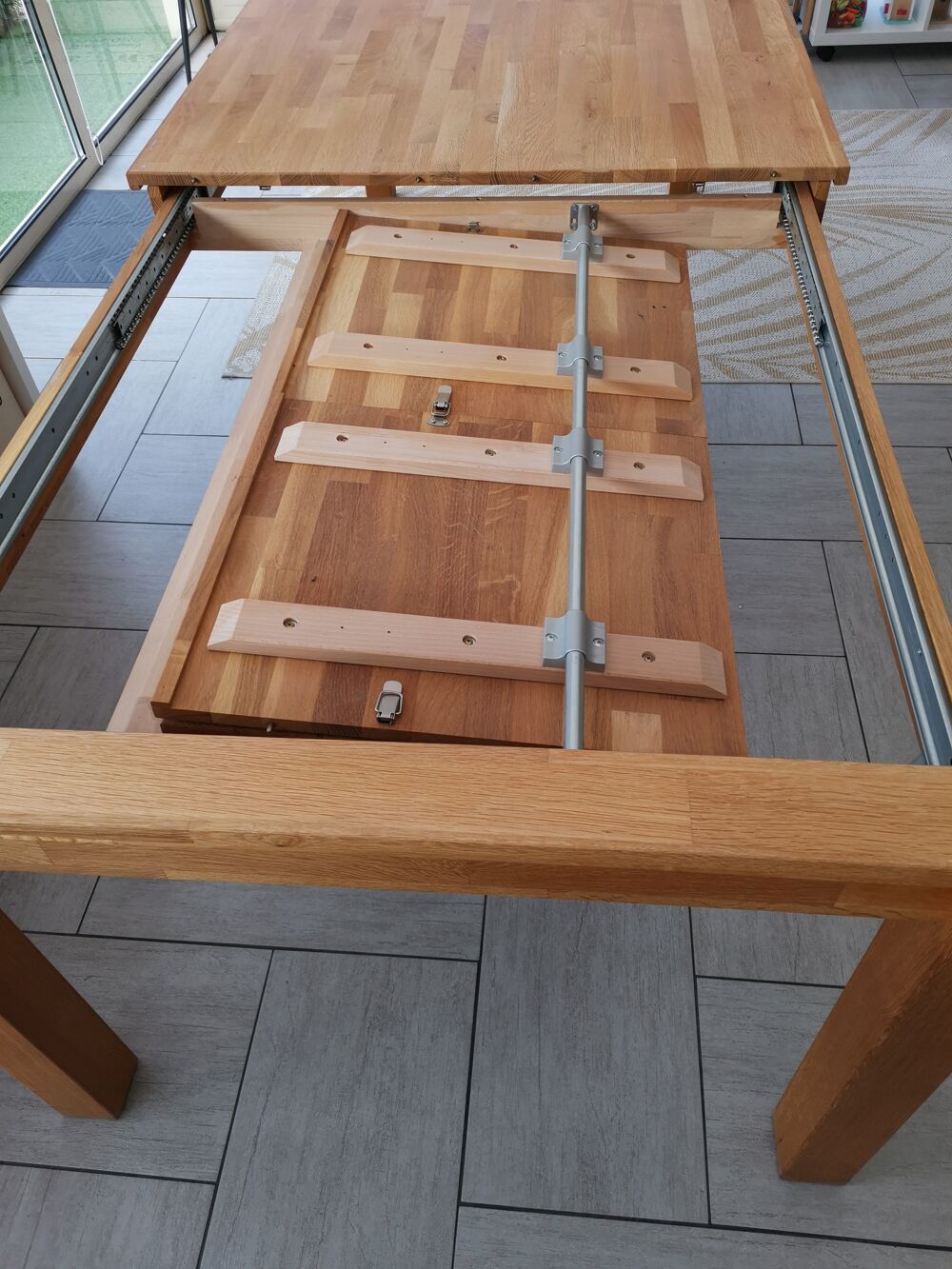 Table &agrave; manger contemporaine 6/12 couverts - ch&ecirc;ne massif Meubles