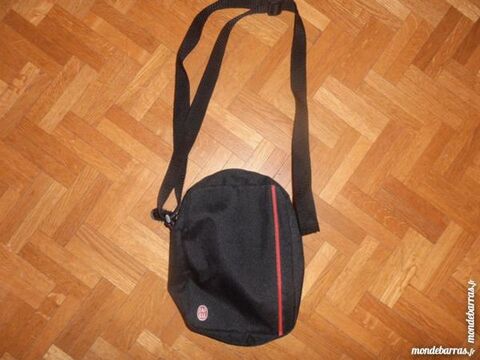 Pochette bandoulire (39) 3 Tours (37)