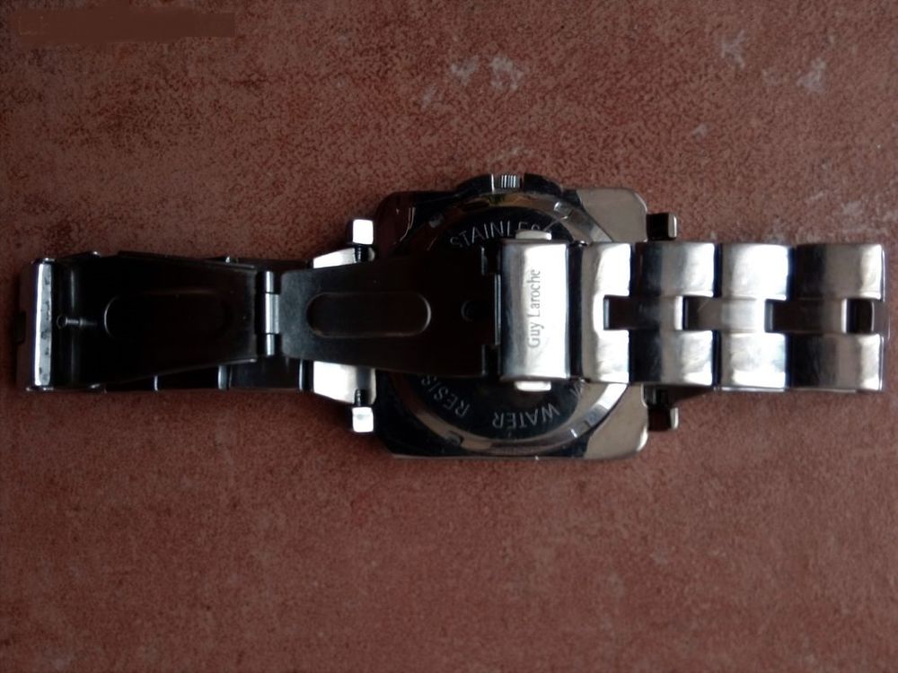 GUY LAROCHE RARE Bijoux et montres