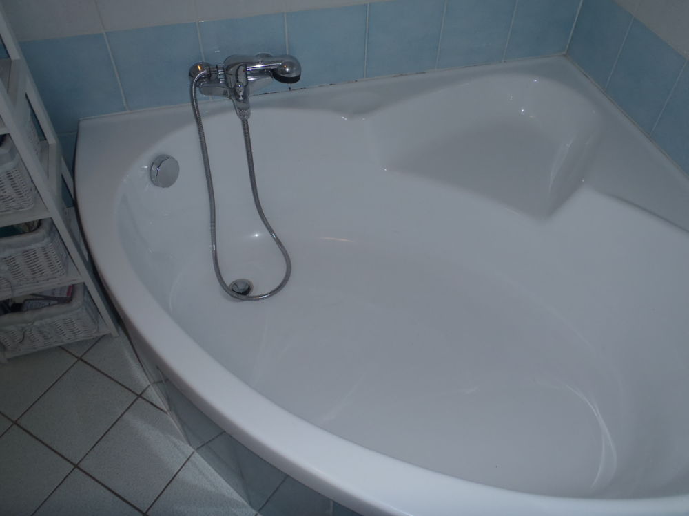 Baignoire d'Angle 1330x1330 Blanche Meubles