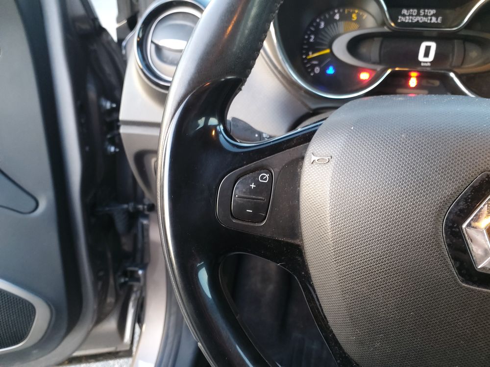 Captur dCi 90 Energy S&S eco&sup2; Zen 2013 occasion 42170 Saint-Just-Saint-Rambert