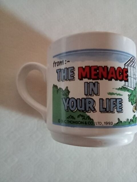 MUG ,TASSE LA MENACE EN FA�ENCE DE STRAFFORDSHIRE TABLEWARE 7 C�ret (66)