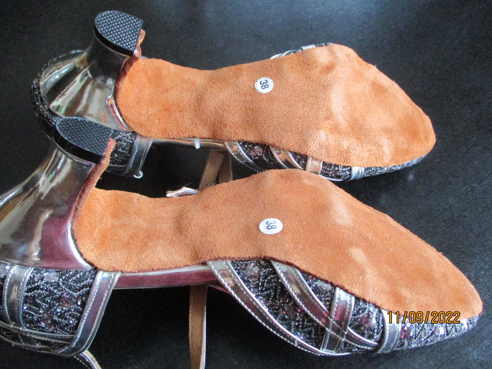 CHAUSSURES DE DANSE Chaussures