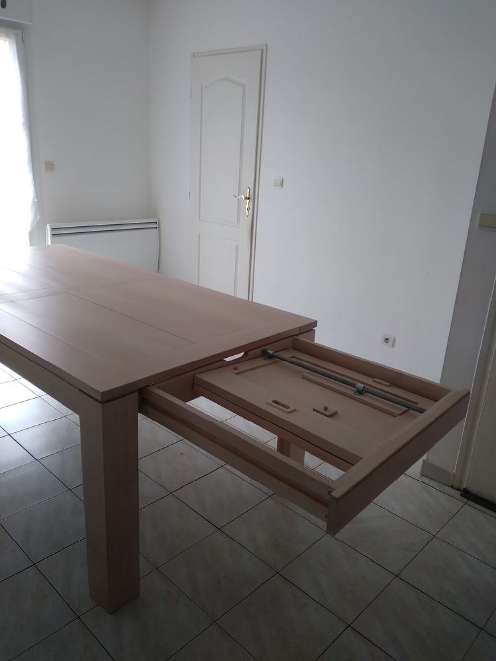 Table &agrave; manger en gommier massif 200cm / 100cm Meubles