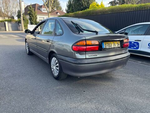 Renault laguna 1.6 16v essence ann2000 105.800kms pack 