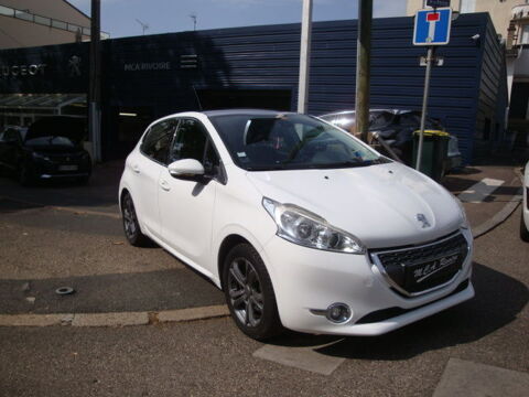 Annonce voiture Peugeot 208 7290 €