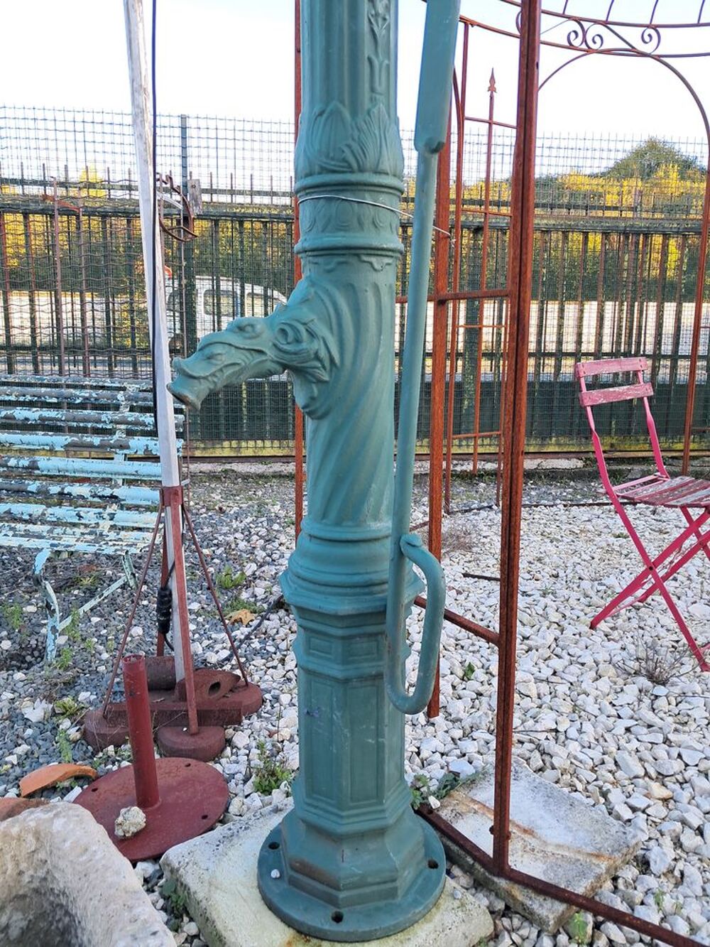Pompe &agrave; bras de puit en fonte, mod&egrave;le ancien Jardin