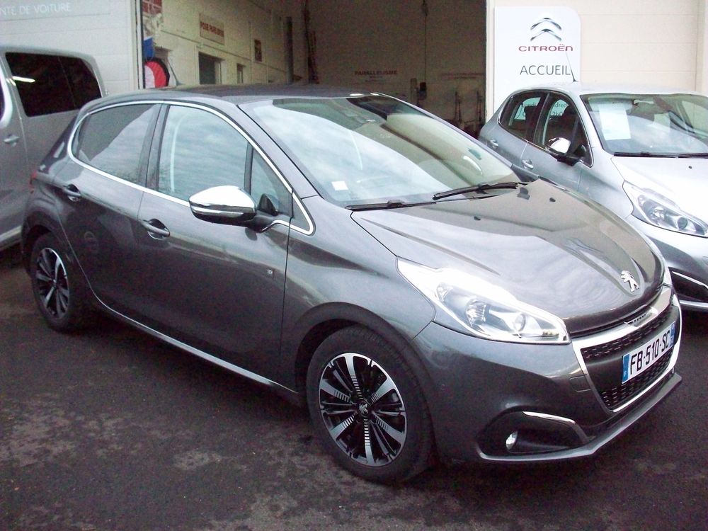 208 Peugeot tech edition 110 cv.camera.gps.... 2018 occasion 63200 Riom