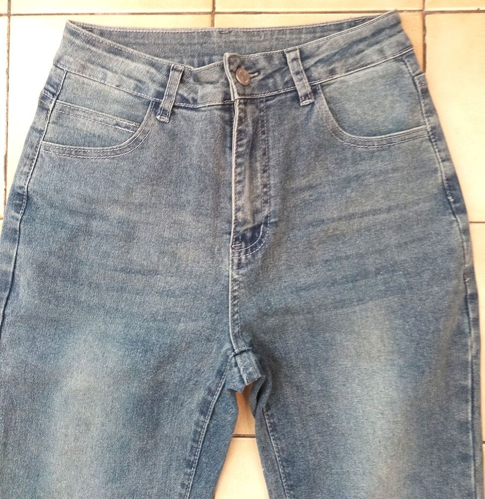 Jean bleu gris T38/M &eacute;vas&eacute; bas bootcut extensible Shein neuf Vêtements