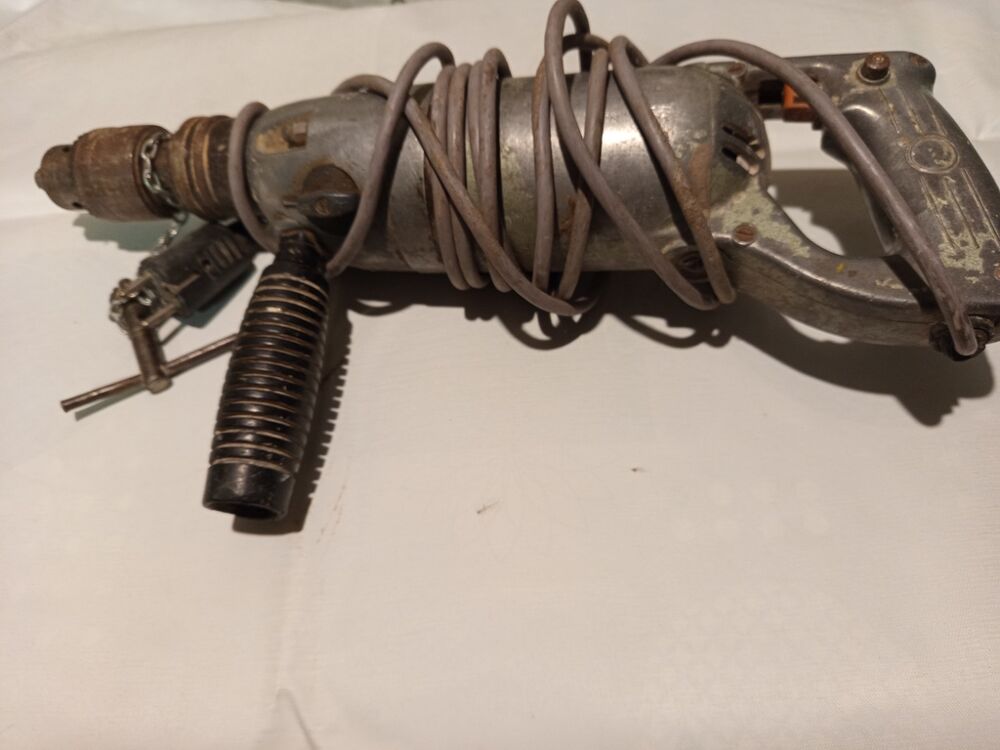 Perceuse &eacute;lectrique filaire ancienne Bricolage