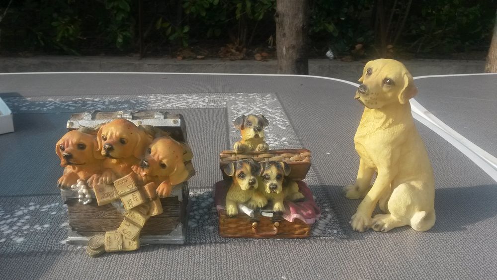 Lot de figurines chiens et chats 