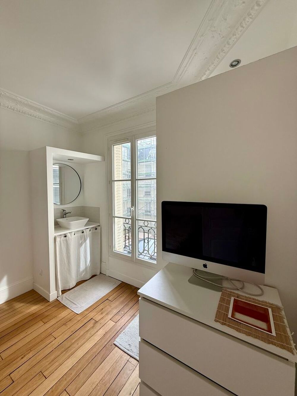 Vente Appartement Paris 16e - TROCADERO- 2 pièces 32 m2- Rénové - Meublé - Cave Paris 16