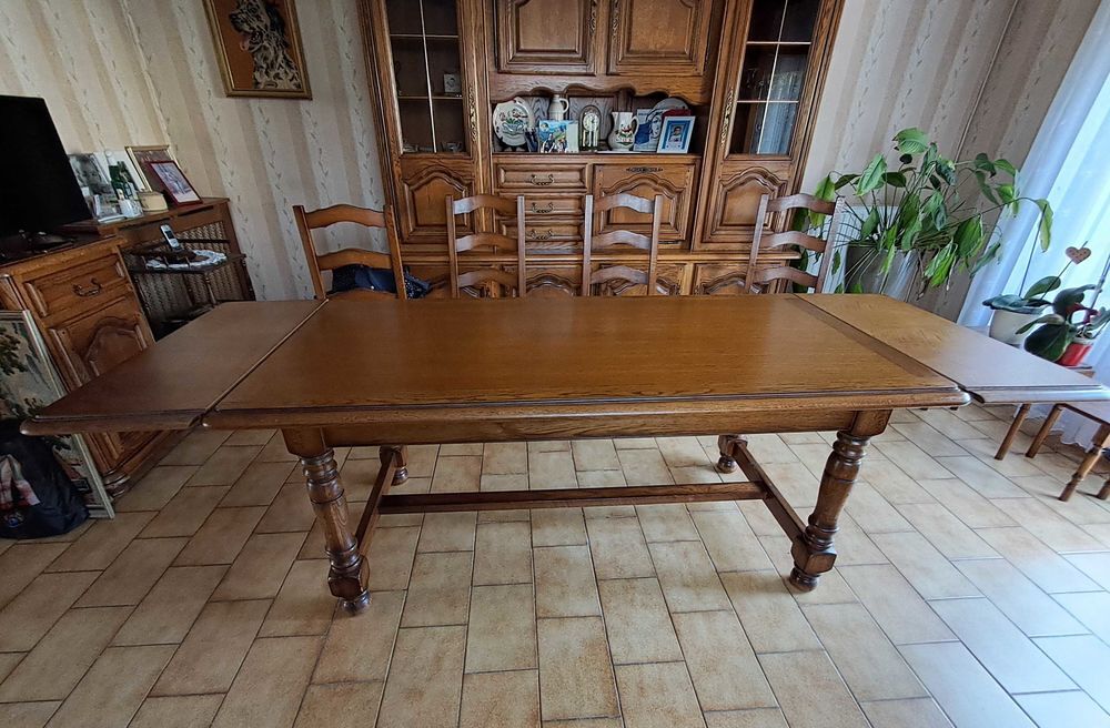 Table salle &agrave; manger en ch&ecirc;ne massif Meubles