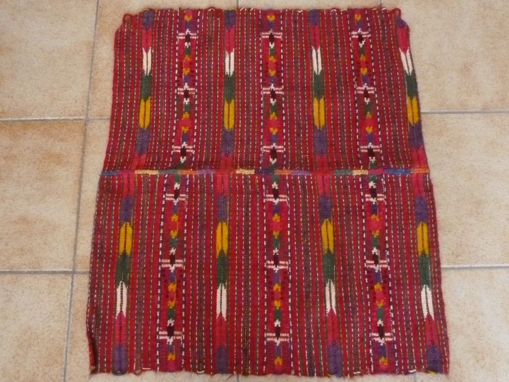 Tapis cicim Turquie,
73 cm x 62 cm Décoration