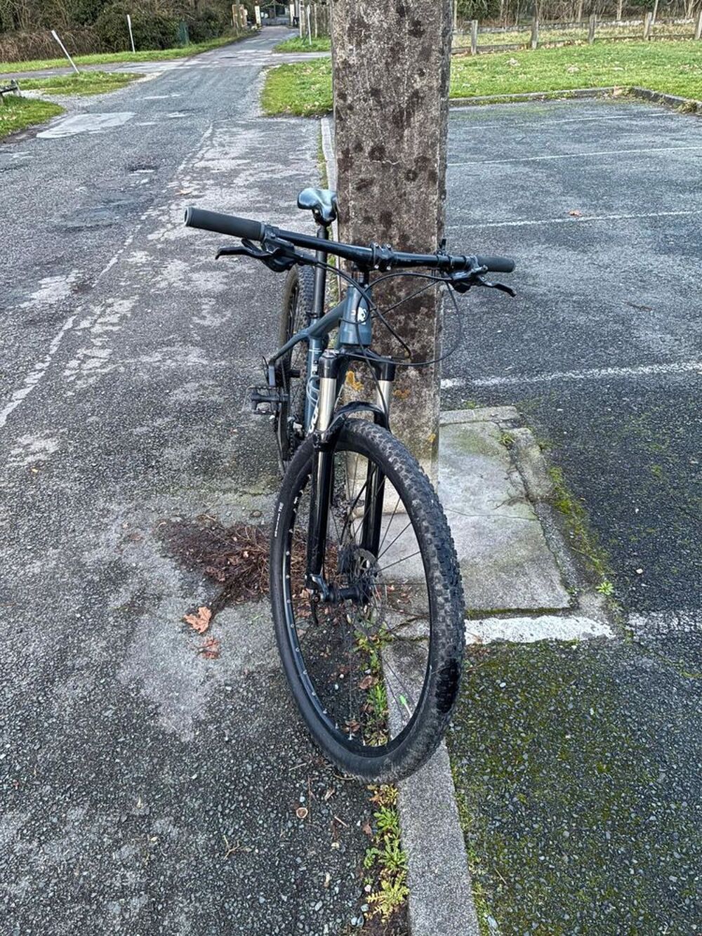 VTT Peugeot M02 29 ALIVIO taille S tr&egrave;s bon &eacute;tat Vélos
