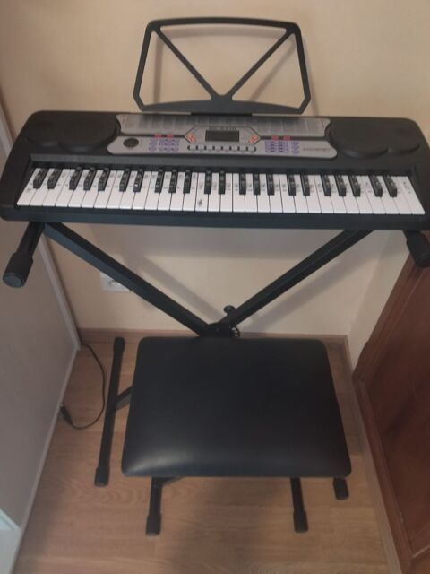 Piano synthe 110 Magny-Vernois (70)