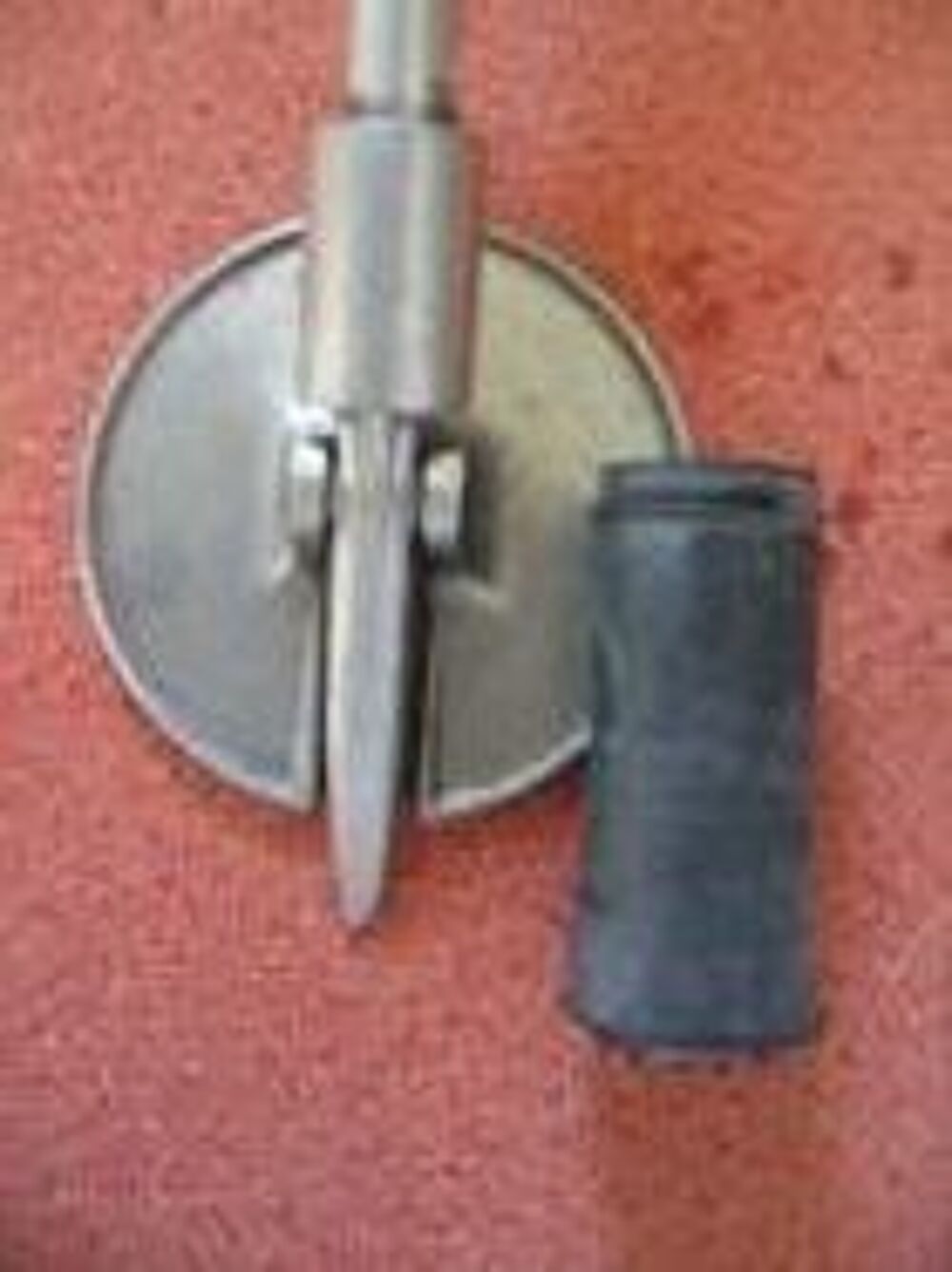 Canne-si&egrave;ge avec assise en cuir r&eacute;glable Marque GAMEBIRD
Sports