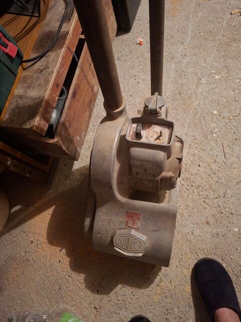 ponceuse a parquet 1200 Uzerche (19)