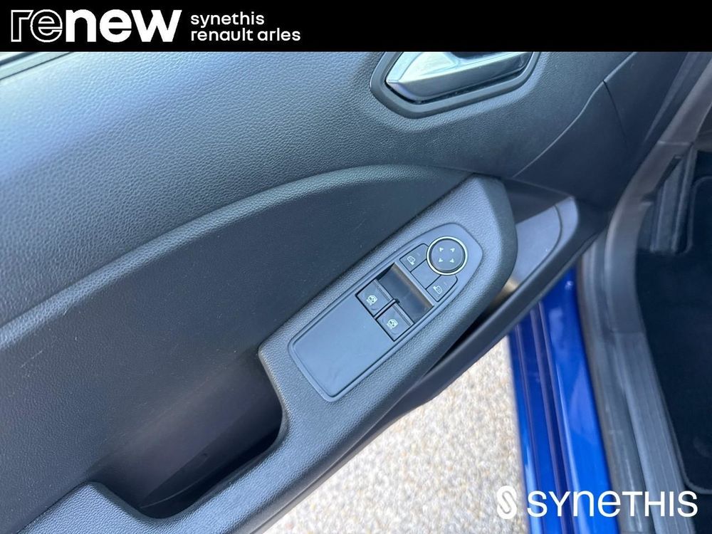 Clio V Clio Blue dCi 100 - 21N Business 2022 occasion 13200 Arles