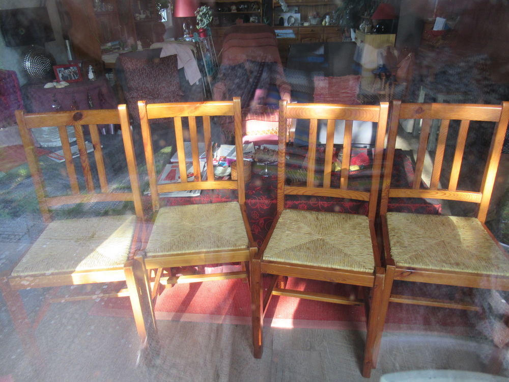 1 lot de 4 chaises Meubles