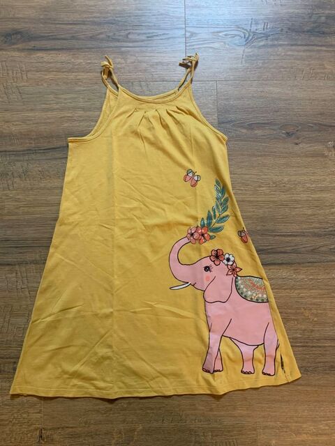 Robe enfant fille  \'\'  C&A  \'\' 4 Saleilles (66)