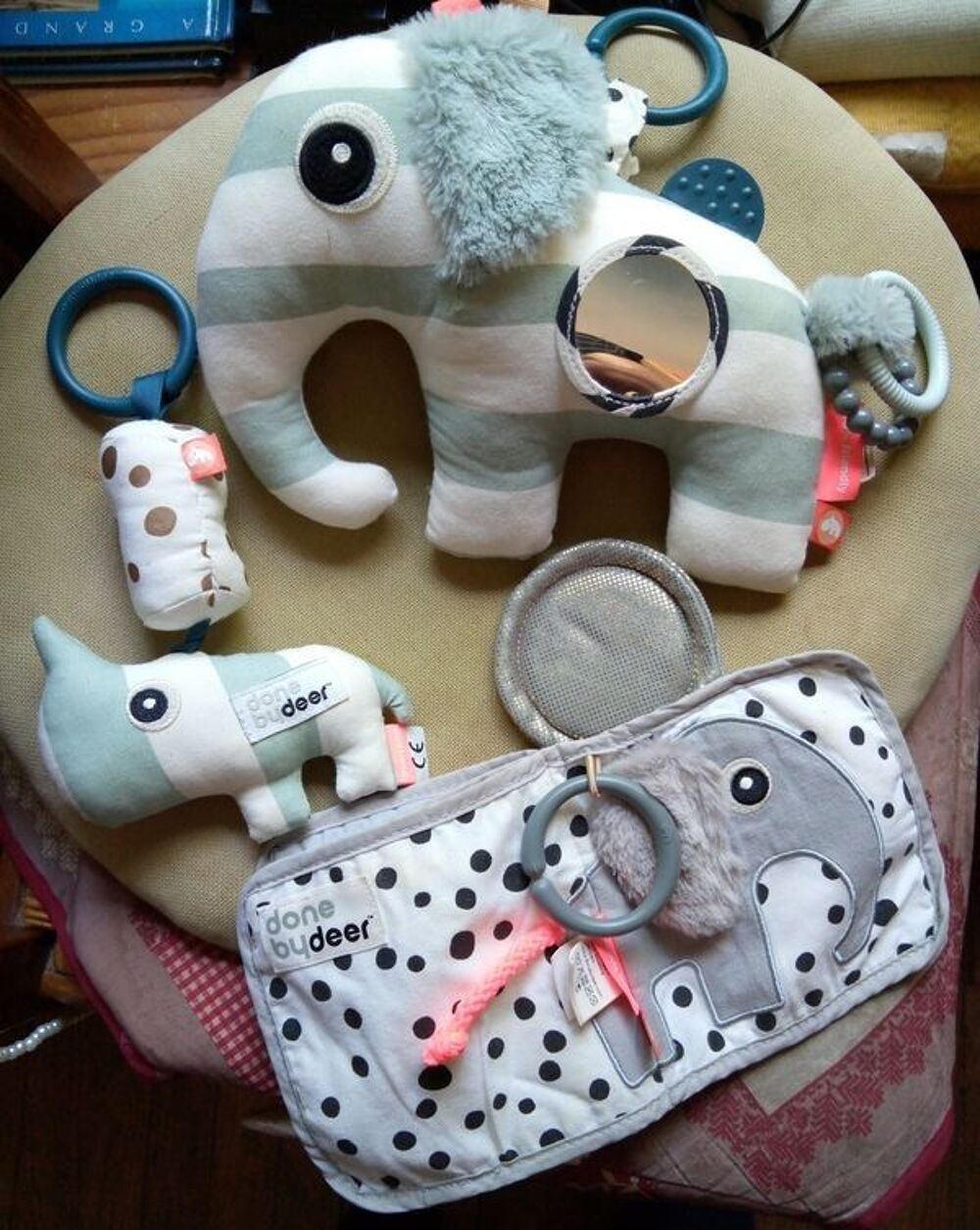 3 jouets b&eacute;b&eacute; done by deer Jeux / jouets