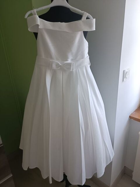 Robe enfant 50 Saint-Ouen-des-Alleux (35)