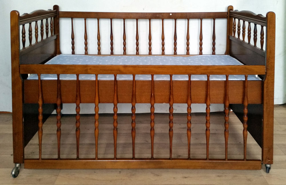 Lit d'enfant + linges de lit Mobilier enfants