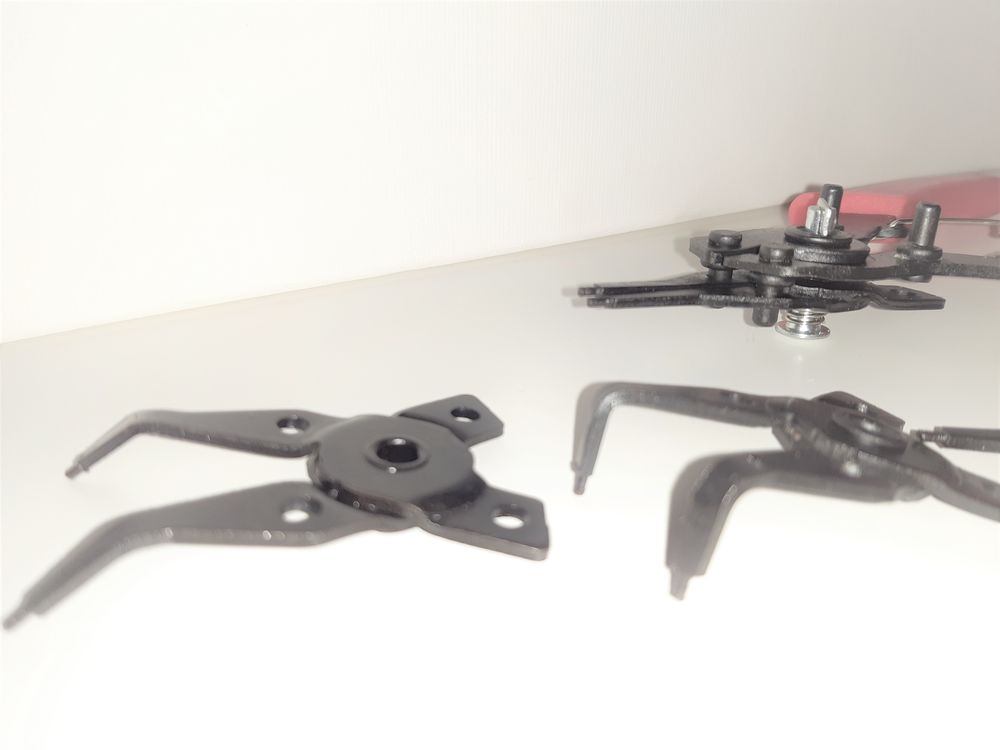 Pinces &agrave; circlips avec 4 embouts Bricolage