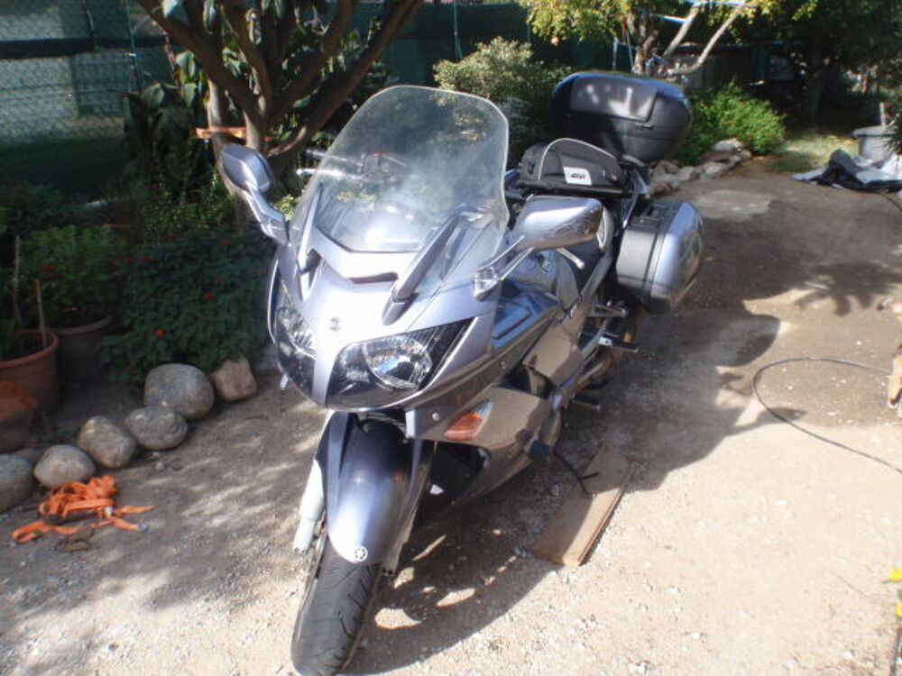 YAMAHA 2006 occasion 66170 Saint-F&eacute;liu-d'Avall