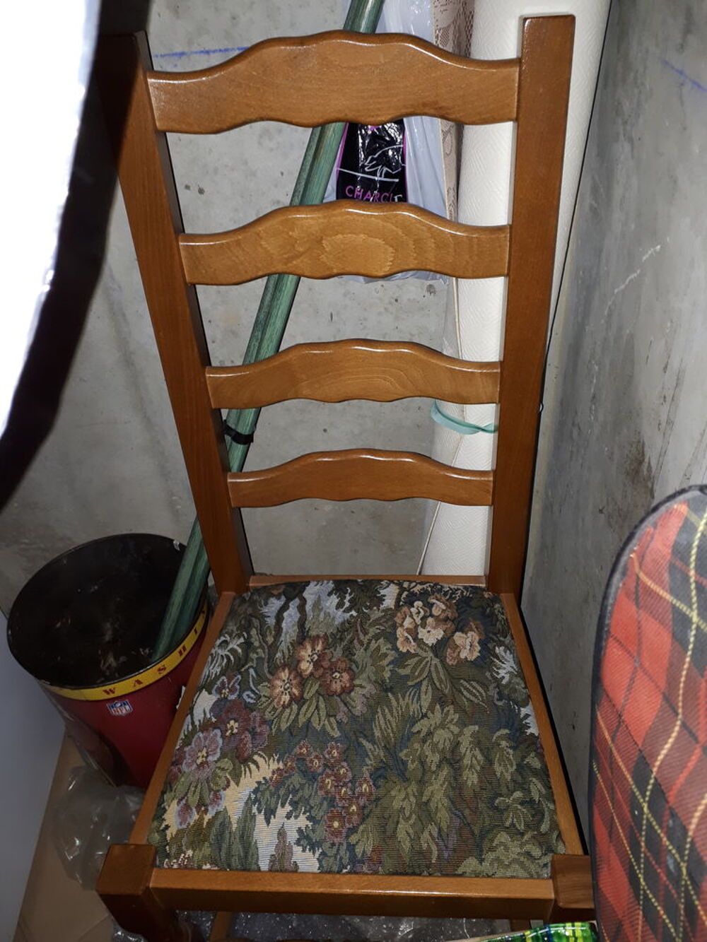 CHAISE Meubles