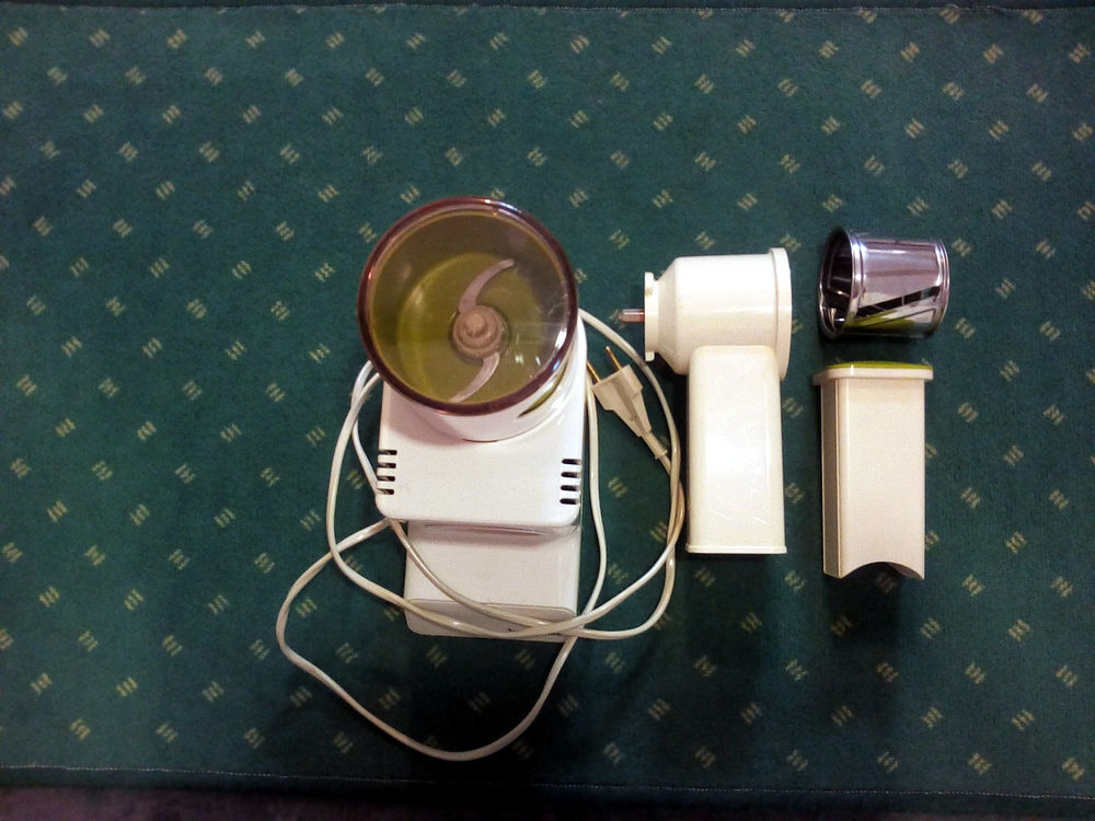 Robot M&eacute;nager = Combin&eacute; R&acirc;pe Hachoir &Eacute;lectrique Electroménager
