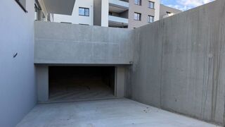  Parking / Garage à louer 15 m²
