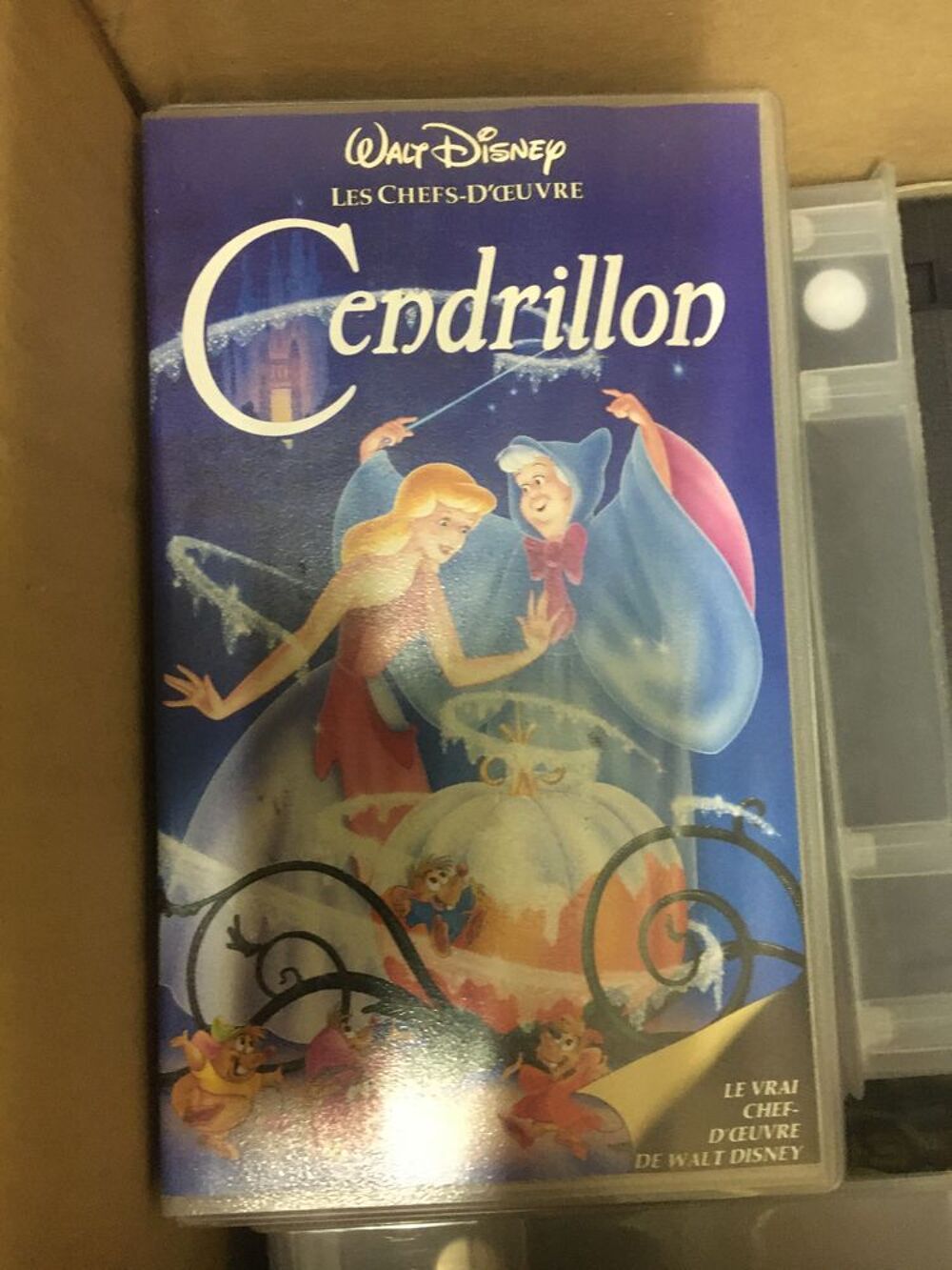 cassette vid&eacute;o Walt Disney Cendrillon DVD et blu-ray