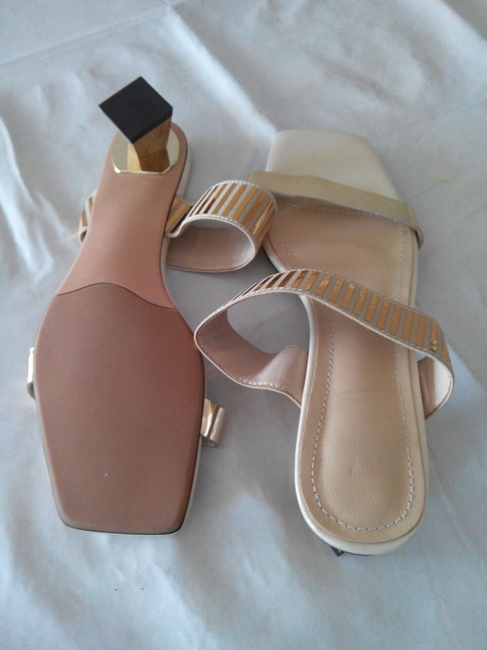 Sandales de luxe mi-talon T.38 Chaussures