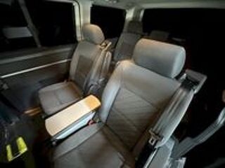 MULTIVAN T5 2.0 180ch DSG7 Confortline 2014 occasion 33520 Bruges
