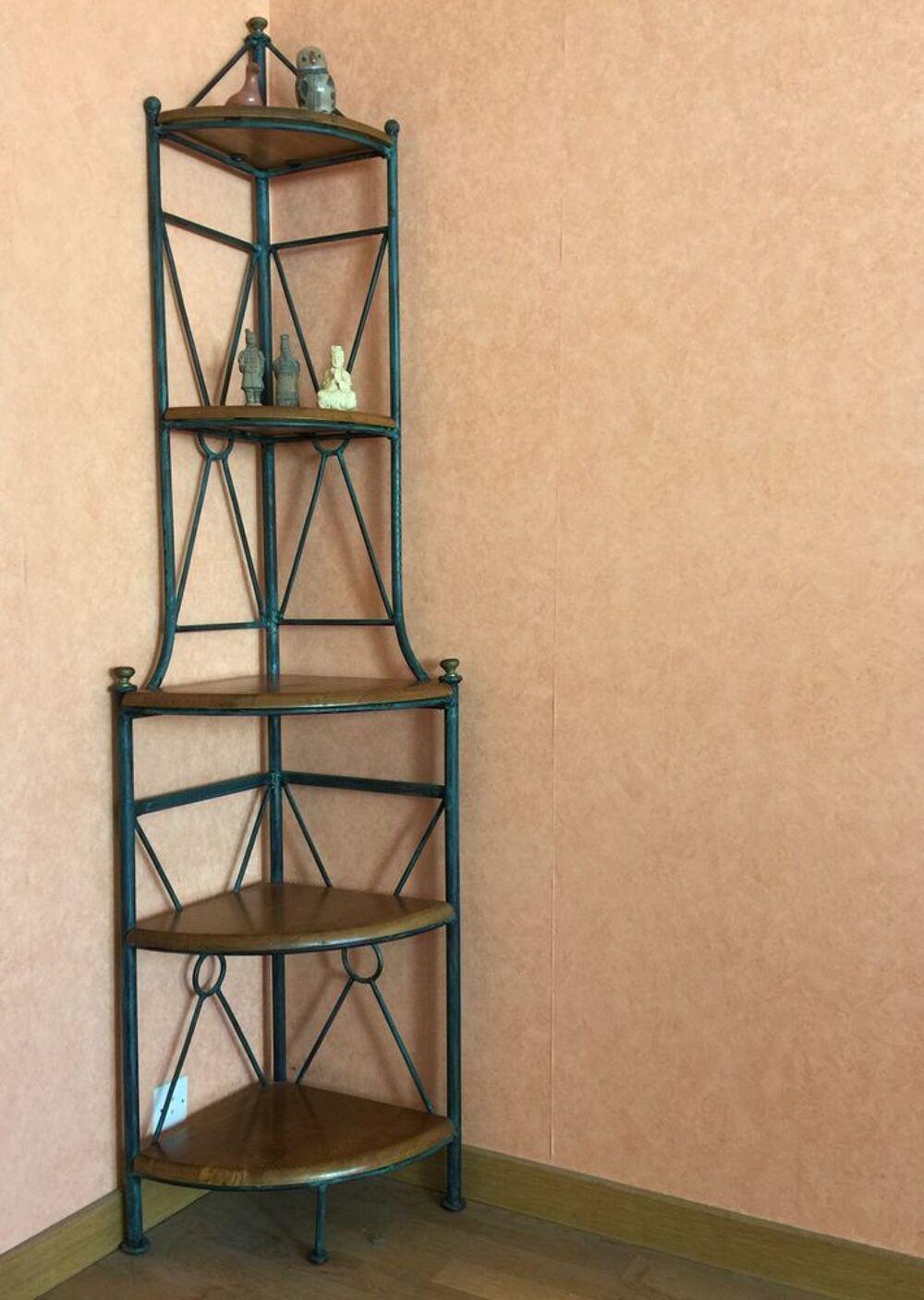 Meuble &eacute;tag&eacute;re d'angle m&eacute;tal et ch&ecirc;ne 
Meubles