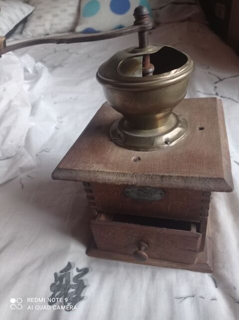 Moulin poivre ou café Lisle (24)