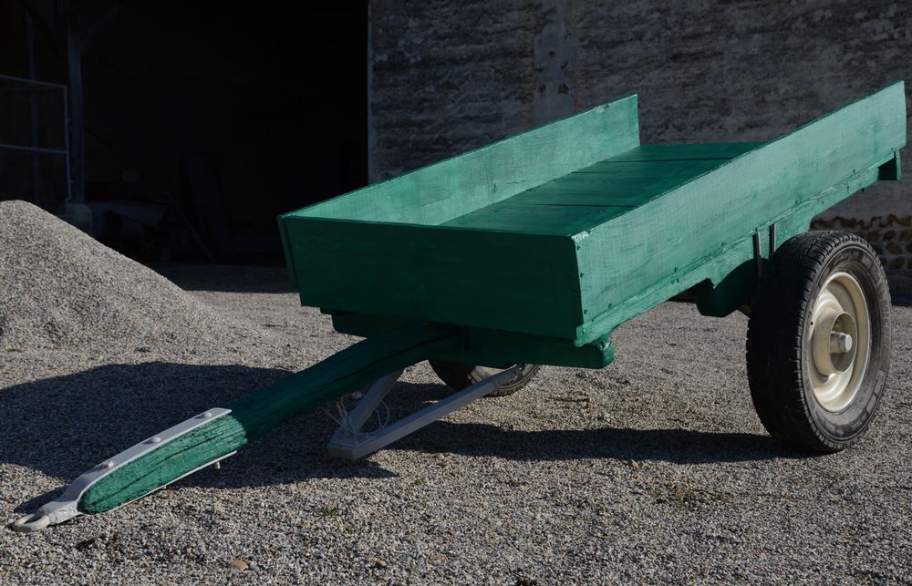 Remorque de jardin, artisanale en bois, r&eacute;nov&eacute;e Jardin