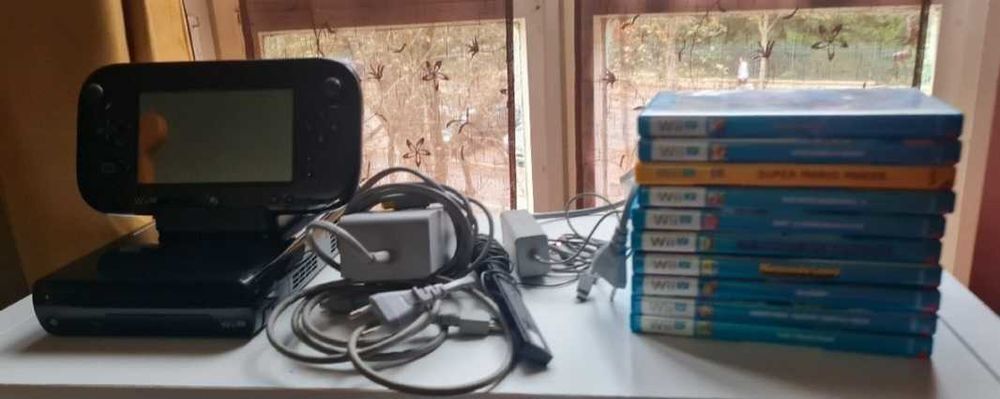 Wii U + 10 JEUX Consoles et jeux vidos