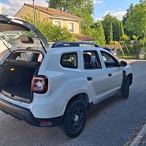 Duster Blue dCi 115 4x4 Essentiel 2020 occasion 01630 Cern Site De Prevessin