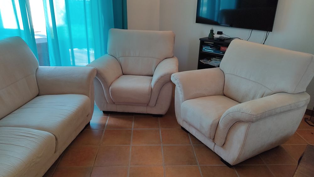  salon complet en tissu su&eacute;dine Meubles