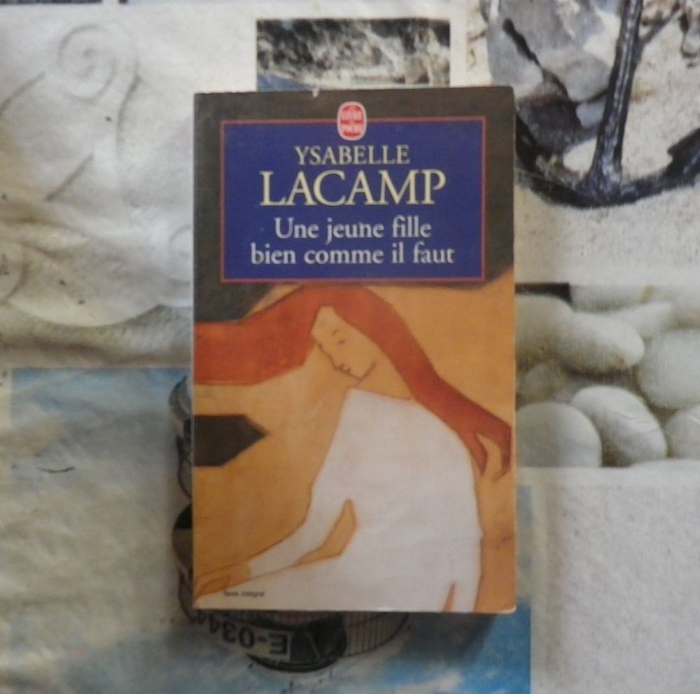 UNE JEUNE FILLE BIEN COMME IL FAUT de Ysabelle LACAMP Livres et BD