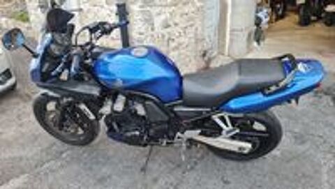 YAMAHA 2002 occasion 30140 Tornac